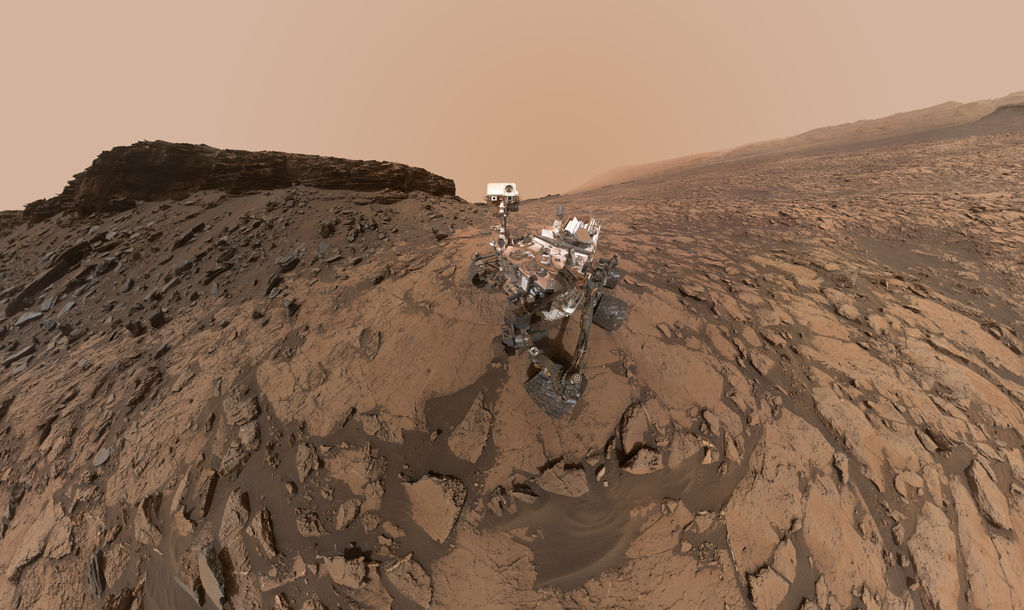 MSL-Curiosity-Murray-Buttes-selfie-pia20844-br2.jpg