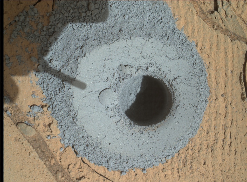 MAHLI image of the drill hole at Telegraph Peak
