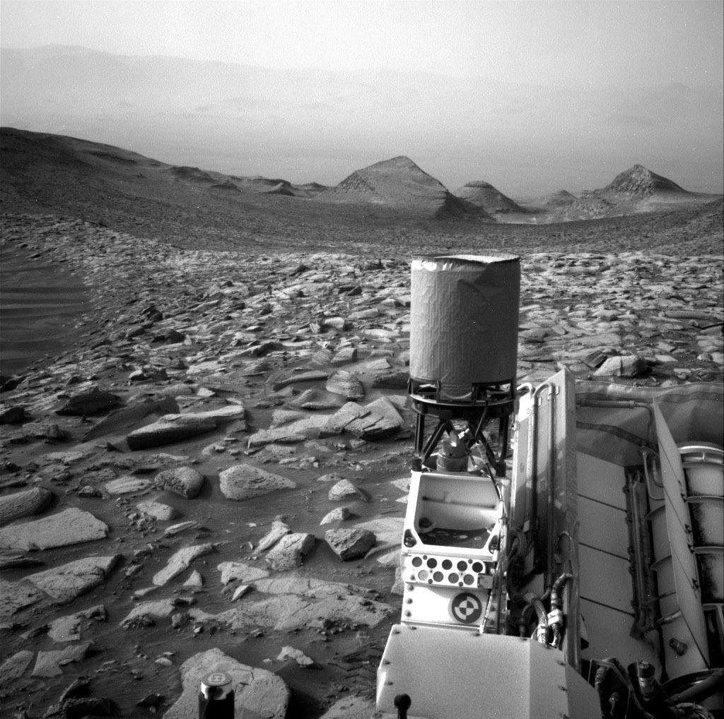 This image of the road behind was taken by Right Navigation Camera onboard NASA's Mars rover Curiosity on Sol 4132. Credits: NASA/JPL-Caltech.