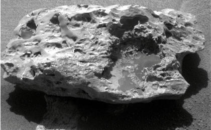 View image for 'Block Island' Meteorite on Mars, Sol 1961