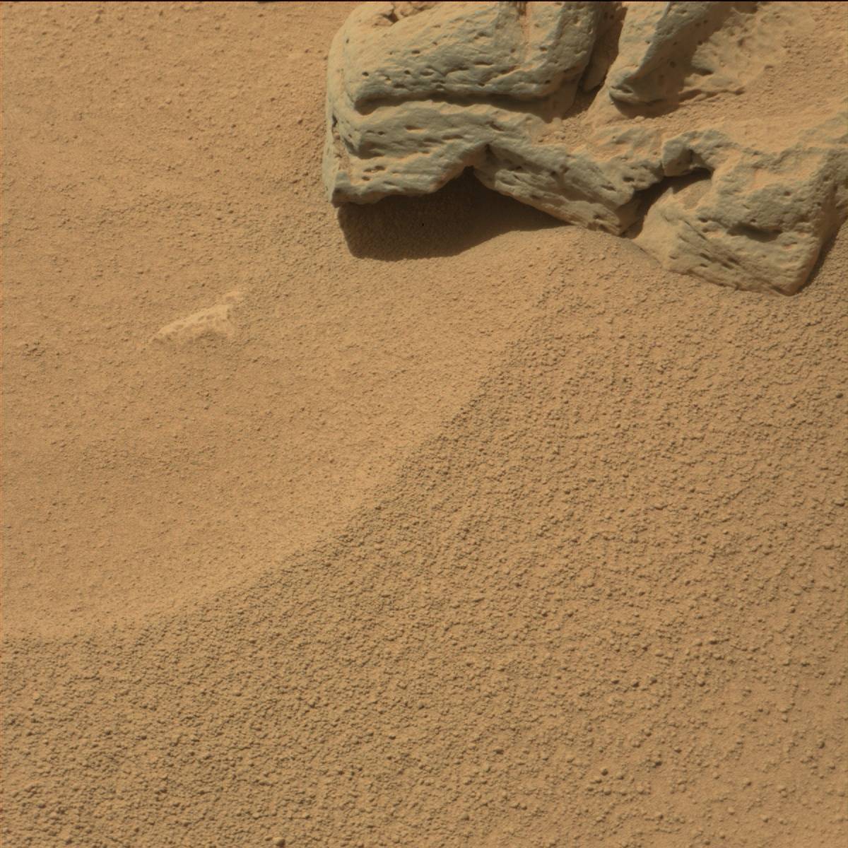 Nasa's Mars rover Curiosity acquired this image using its Mast Camera (Mastcam) on Sol 90