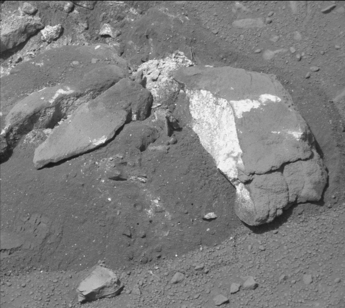 Nasa's Mars rover Curiosity acquired this image using its Mast Camera (Mastcam) on Sol 174