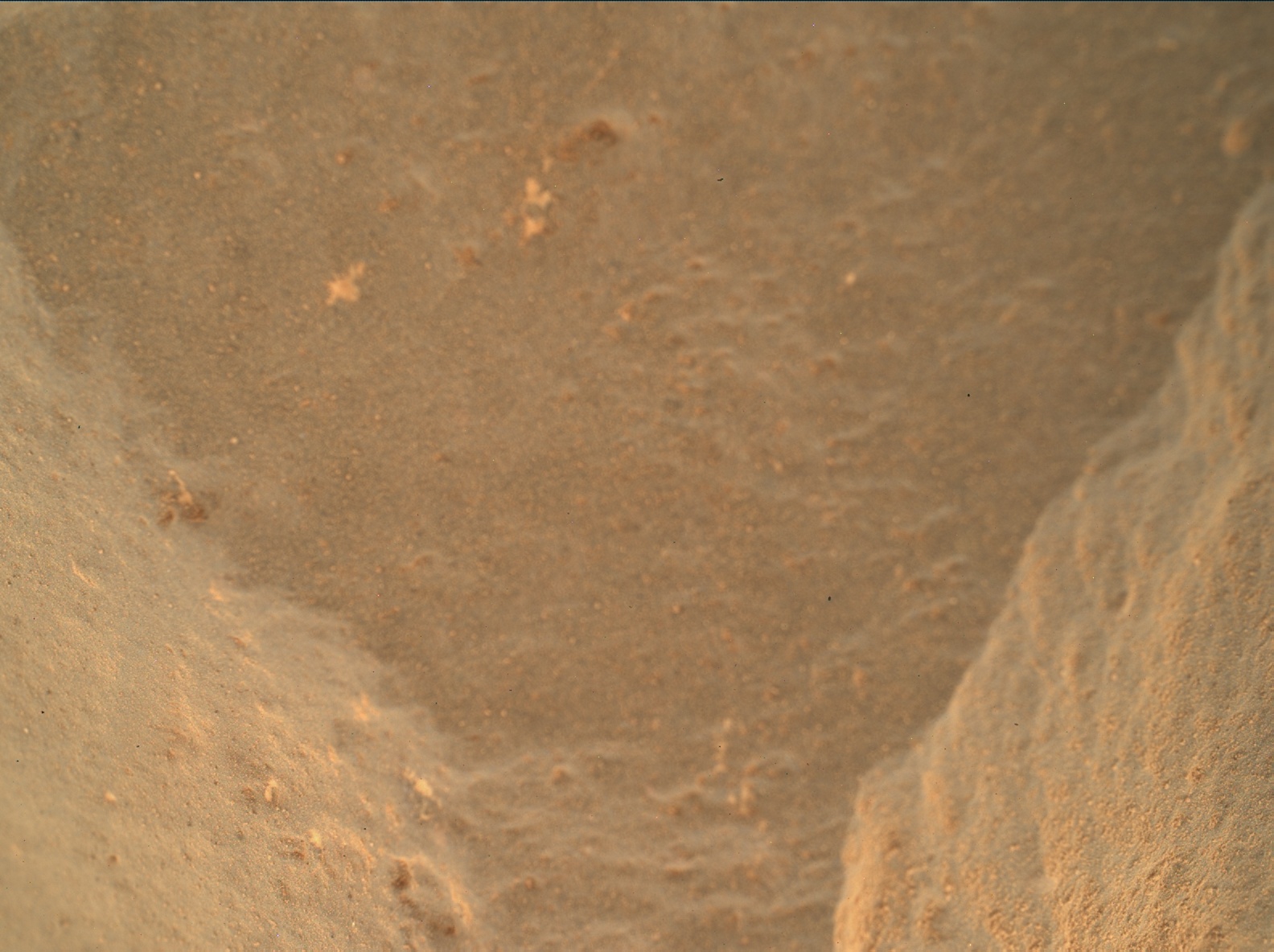 Nasa's Mars rover Curiosity acquired this image using its Mars Hand Lens Imager (MAHLI) on Sol 472