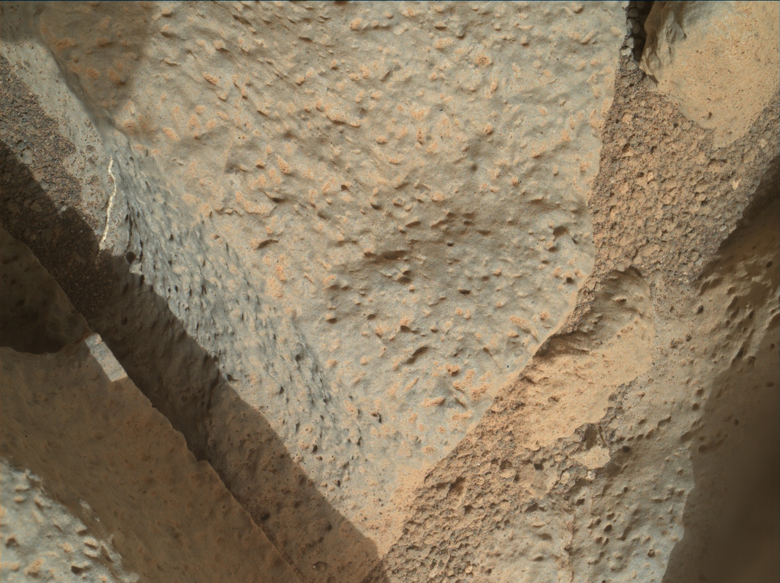 Nasa's Mars rover Curiosity acquired this image using its Mars Hand Lens Imager (MAHLI) on Sol 814