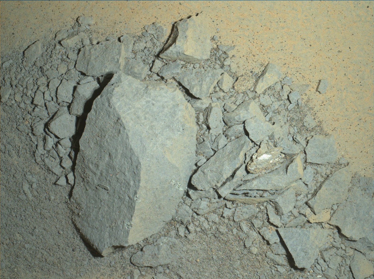Nasa's Mars rover Curiosity acquired this image using its Mars Hand Lens Imager (MAHLI) on Sol 880