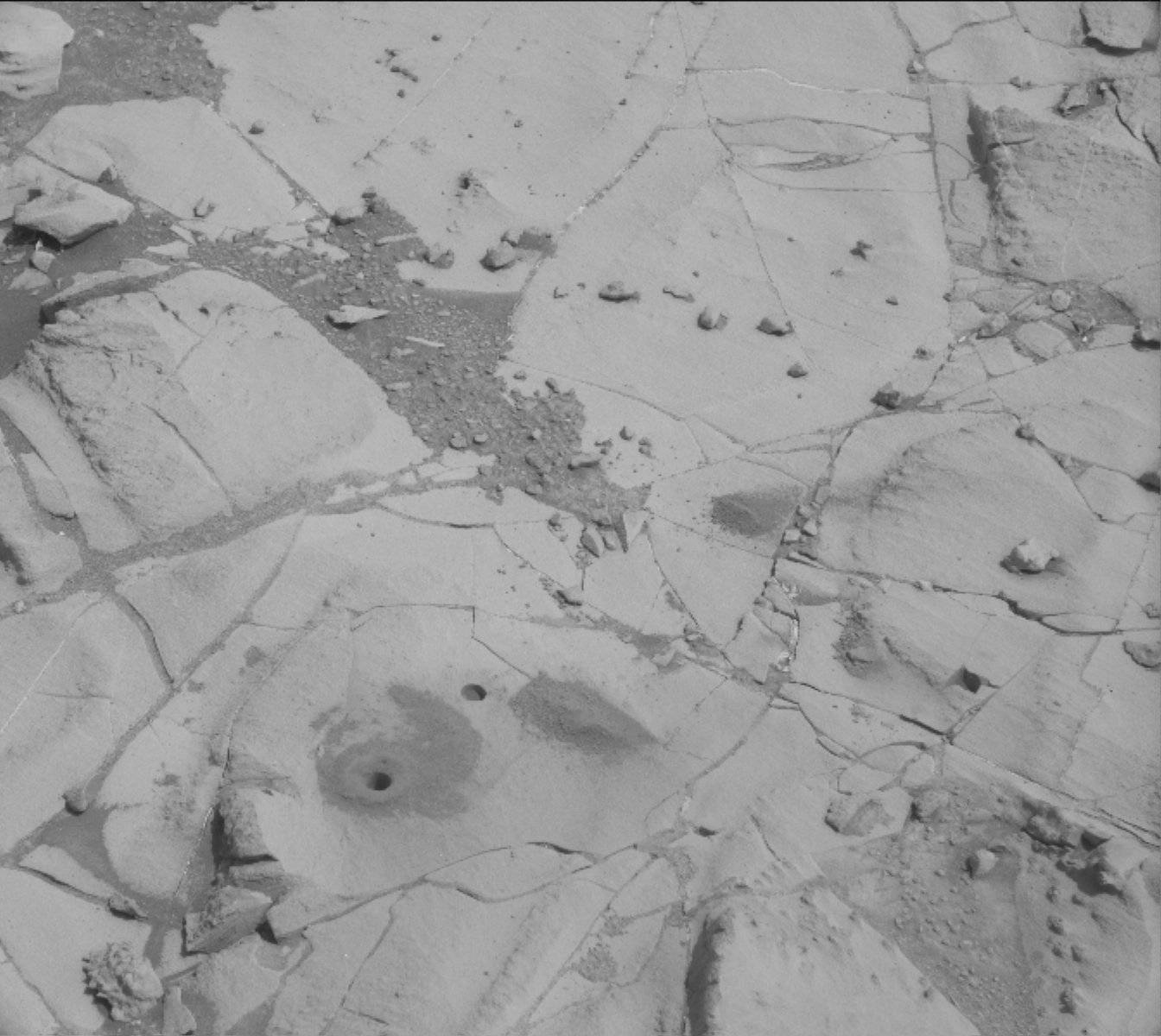 Nasa's Mars rover Curiosity acquired this image using its Mast Camera (Mastcam) on Sol 895