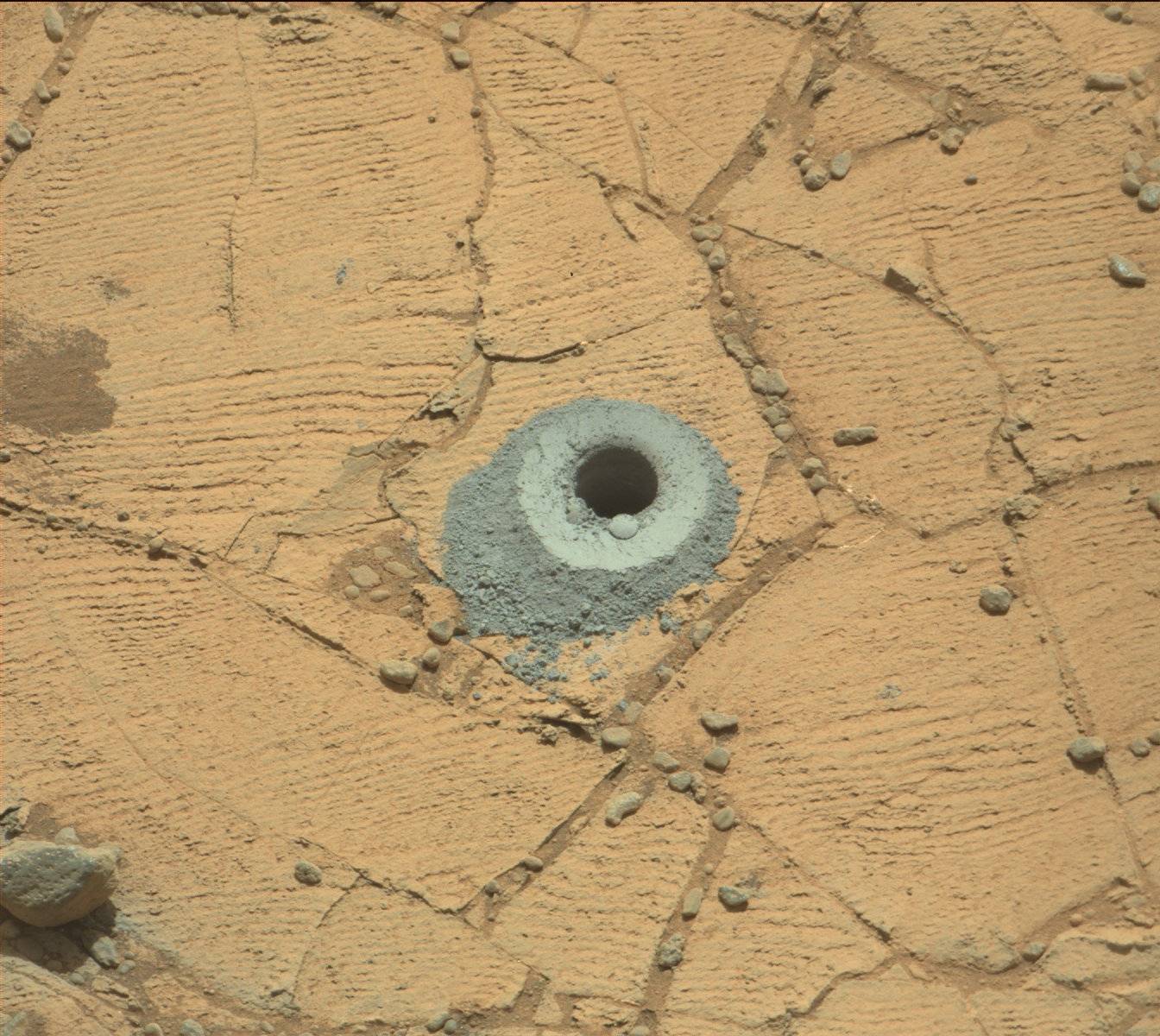 Nasa's Mars rover Curiosity acquired this image using its Mast Camera (Mastcam) on Sol 908