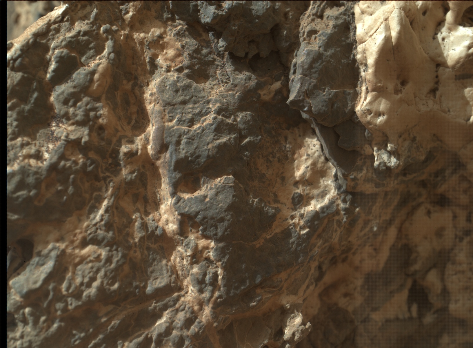 Nasa's Mars rover Curiosity acquired this image using its Mars Hand Lens Imager (MAHLI) on Sol 938