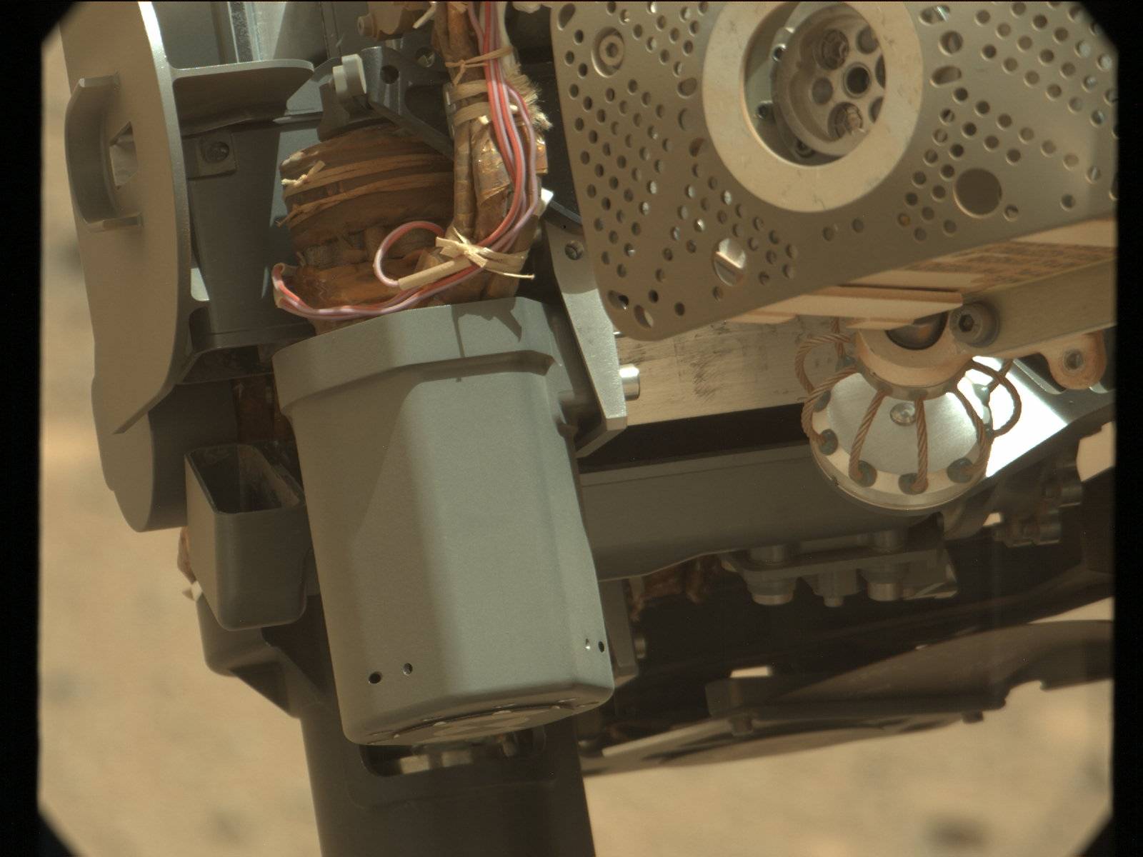 Nasa's Mars rover Curiosity acquired this image using its Mast Camera (Mastcam) on Sol 954
