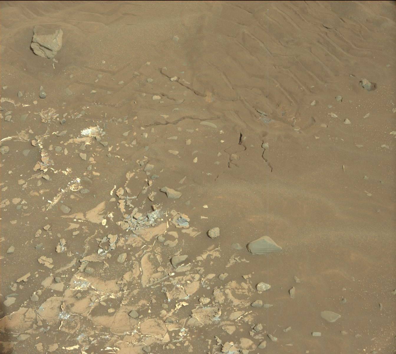 Nasa's Mars rover Curiosity acquired this image using its Mast Camera (Mastcam) on Sol 987