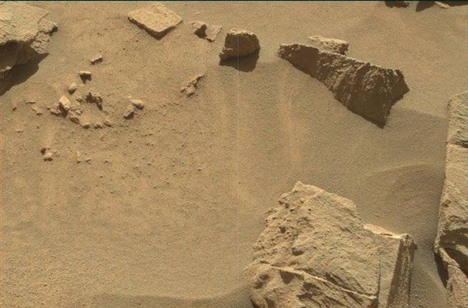 Nasa's Mars rover Curiosity acquired this image using its Mast Camera (Mastcam) on Sol 1305