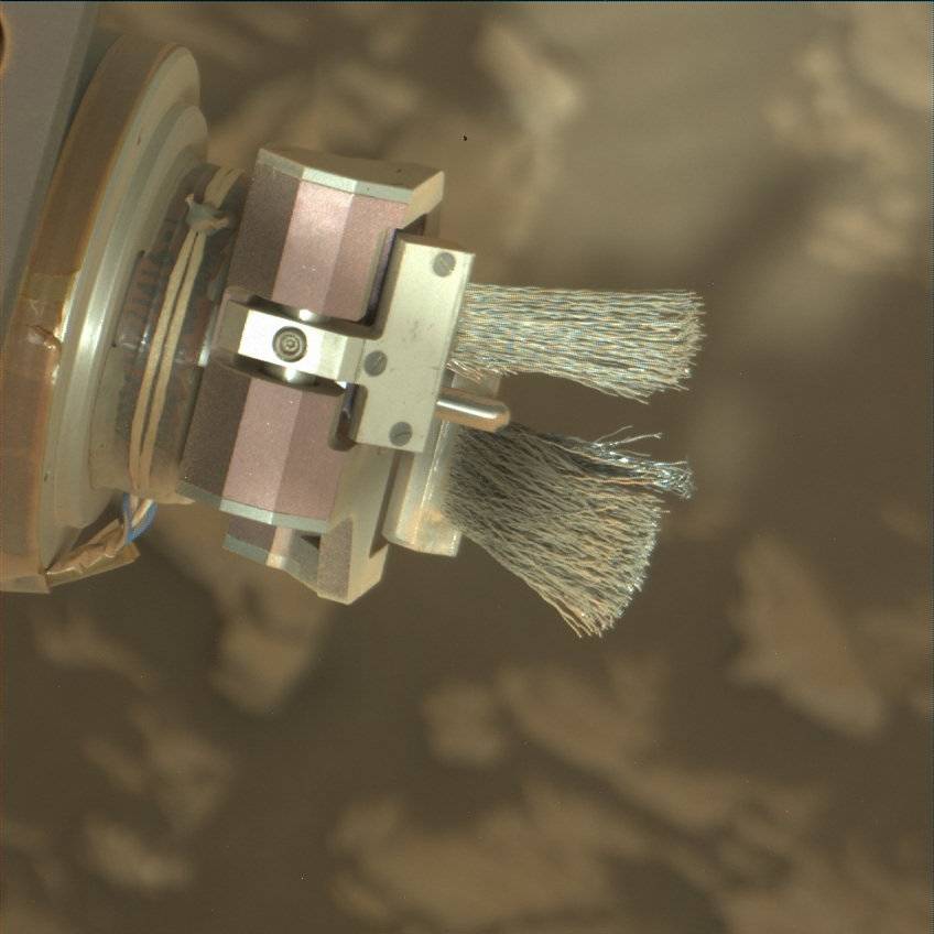 Nasa's Mars rover Curiosity acquired this image using its Mast Camera (Mastcam) on Sol 1927