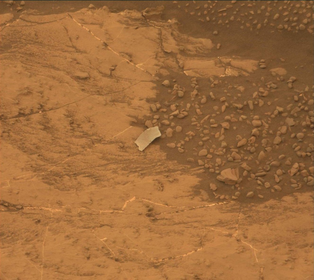 obrázek: Podivný objekt na povrchu Marsu: chemická analýza ukázala, že jde o obyčejný kámen