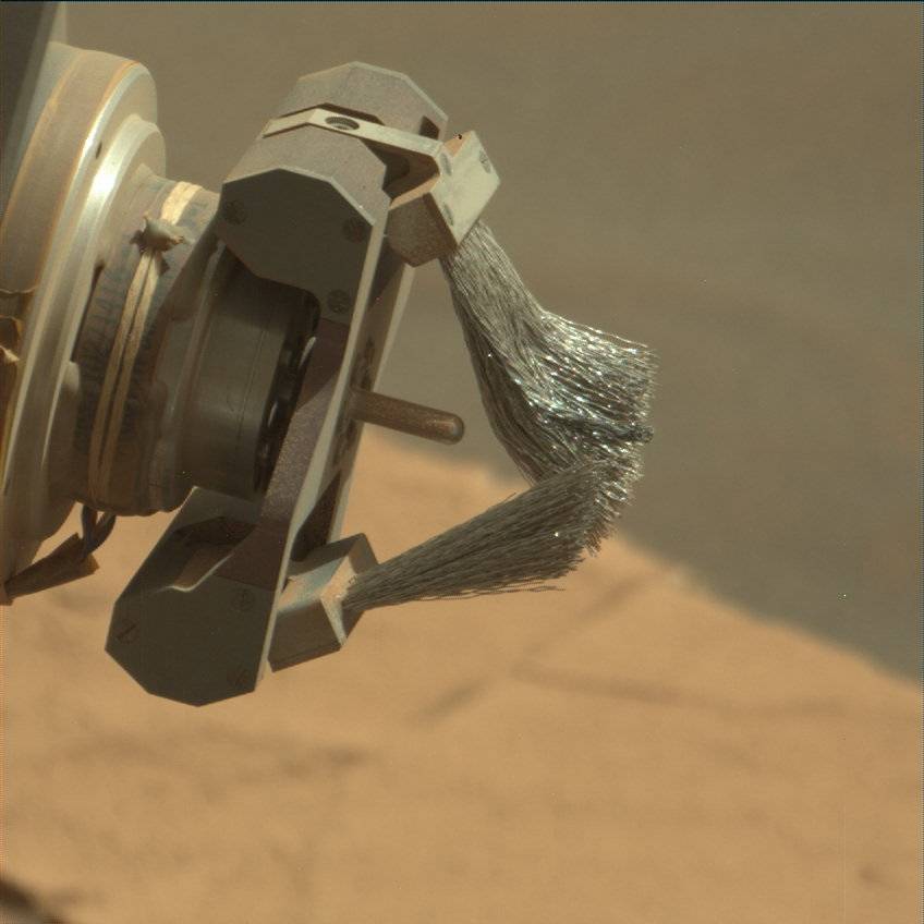 Nasa's Mars rover Curiosity acquired this image using its Mast Camera (Mastcam) on Sol 2735