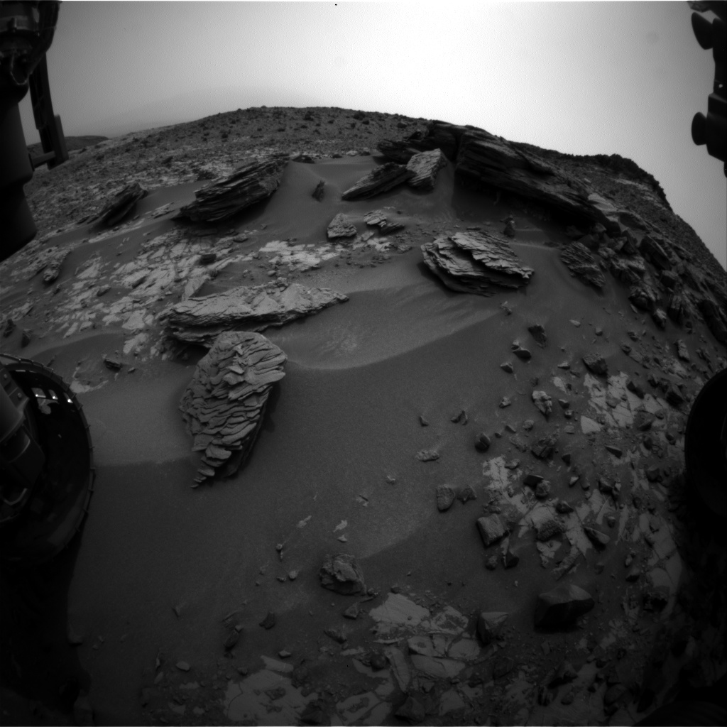 Nasa's Mars rover Curiosity acquired this image using its Front Hazard Avoidance Camera (Front Hazcam) on Sol 853, at drive 2414, site number 44