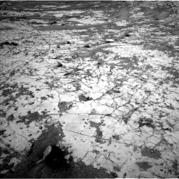 Nasa's Mars rover Curiosity acquired this image using its Left Navigation Camera on Sol 862, at drive 2492, site number 44