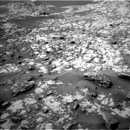 Nasa's Mars rover Curiosity acquired this image using its Left Navigation Camera on Sol 862, at drive 2564, site number 44