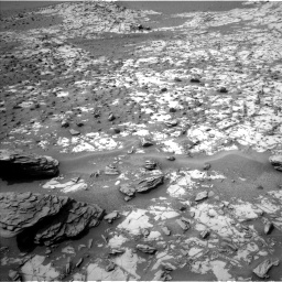 Nasa's Mars rover Curiosity acquired this image using its Left Navigation Camera on Sol 862, at drive 2570, site number 44
