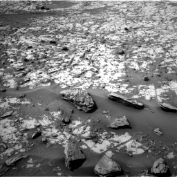 Nasa's Mars rover Curiosity acquired this image using its Left Navigation Camera on Sol 862, at drive 2600, site number 44