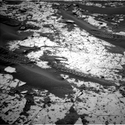 Nasa's Mars rover Curiosity acquired this image using its Left Navigation Camera on Sol 862, at drive 2792, site number 44