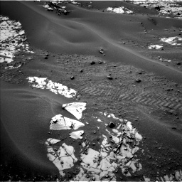 Nasa's Mars rover Curiosity acquired this image using its Left Navigation Camera on Sol 862, at drive 2828, site number 44