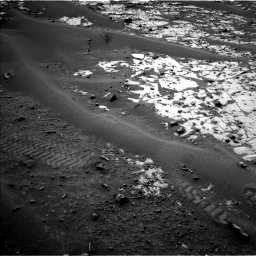 Nasa's Mars rover Curiosity acquired this image using its Left Navigation Camera on Sol 862, at drive 2840, site number 44