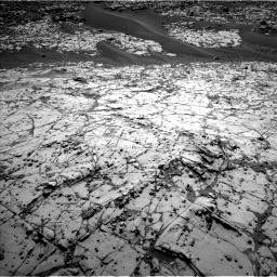 Nasa's Mars rover Curiosity acquired this image using its Left Navigation Camera on Sol 862, at drive 2924, site number 44