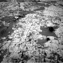 Nasa's Mars rover Curiosity acquired this image using its Right Navigation Camera on Sol 862, at drive 2528, site number 44