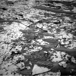 Nasa's Mars rover Curiosity acquired this image using its Right Navigation Camera on Sol 862, at drive 2678, site number 44