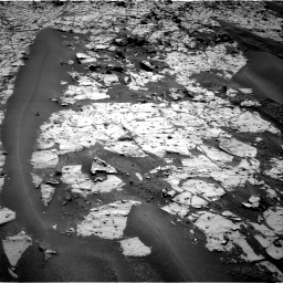Nasa's Mars rover Curiosity acquired this image using its Right Navigation Camera on Sol 862, at drive 2762, site number 44