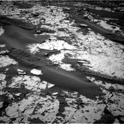 Nasa's Mars rover Curiosity acquired this image using its Right Navigation Camera on Sol 862, at drive 2786, site number 44