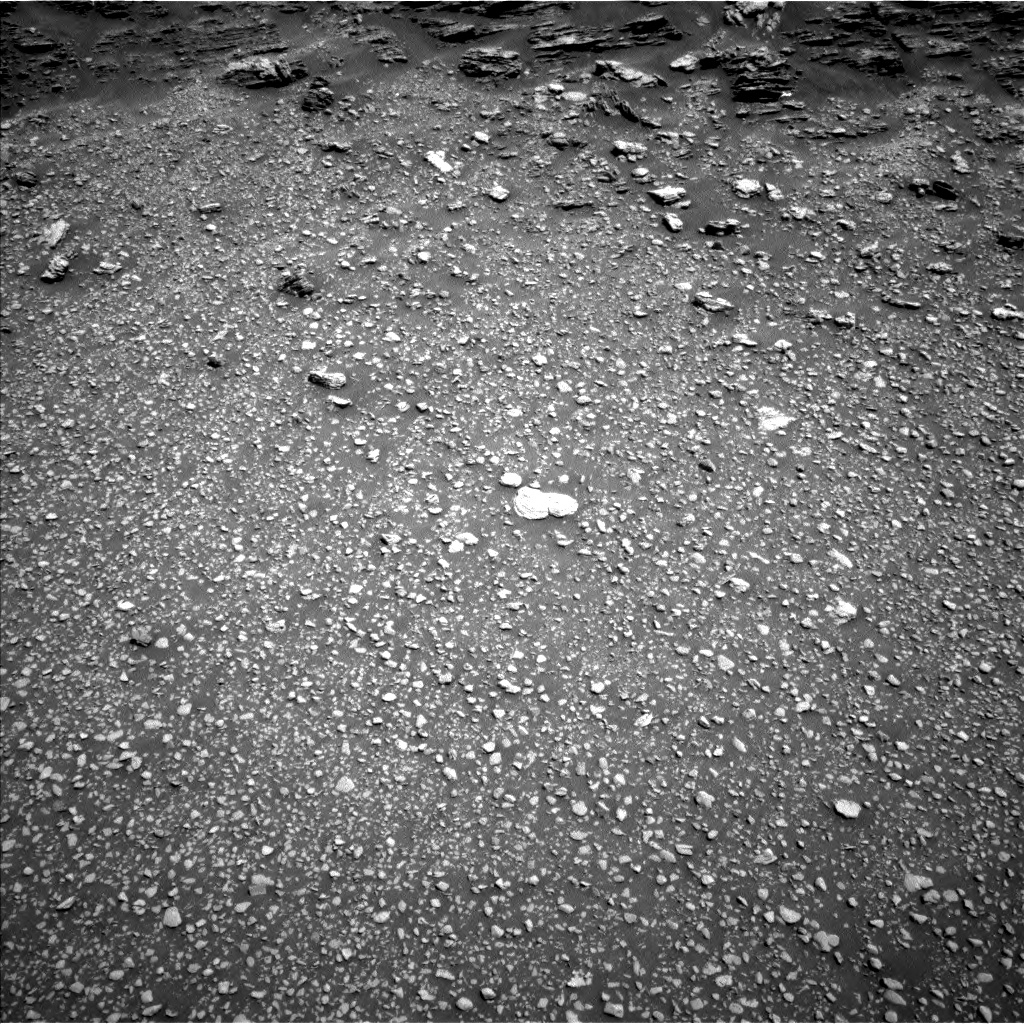 Nasa's Mars rover Curiosity acquired this image using its Left Navigation Camera on Sol 2475, at drive 2552, site number 76