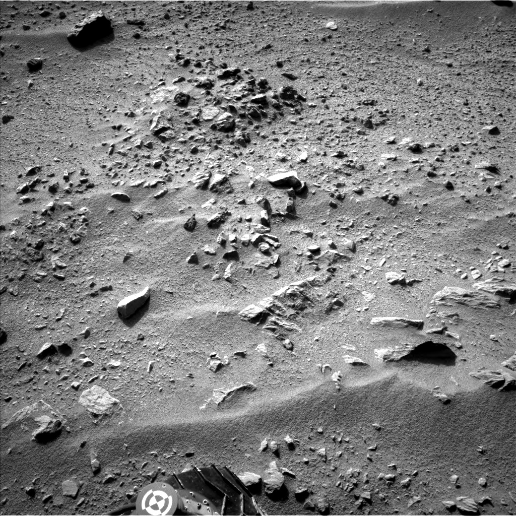 Nasa's Mars rover Curiosity acquired this image using its Left Navigation Camera on Sol 333, at drive 0, site number 8