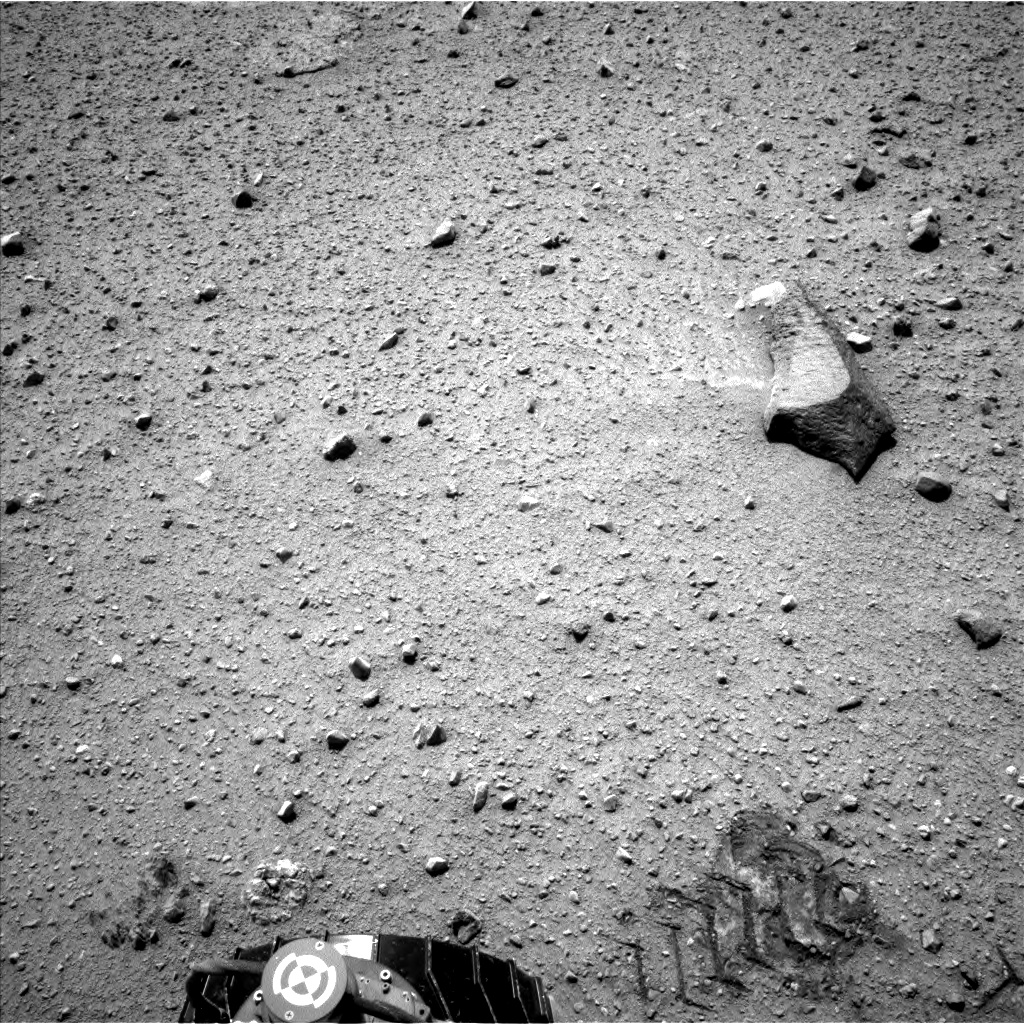 Nasa's Mars rover Curiosity acquired this image using its Left Navigation Camera on Sol 347, at drive 508, site number 10