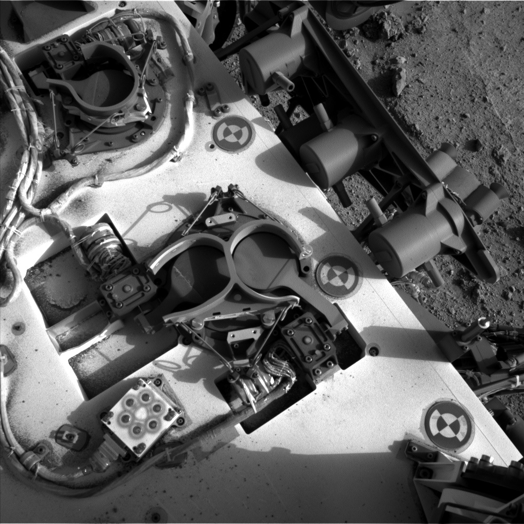 Nasa's Mars rover Curiosity acquired this image using its Left Navigation Camera on Sol 353, at drive 302, site number 11