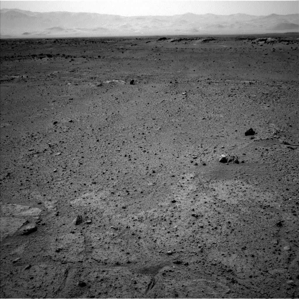Nasa's Mars rover Curiosity acquired this image using its Left Navigation Camera on Sol 370, at drive 292, site number 13