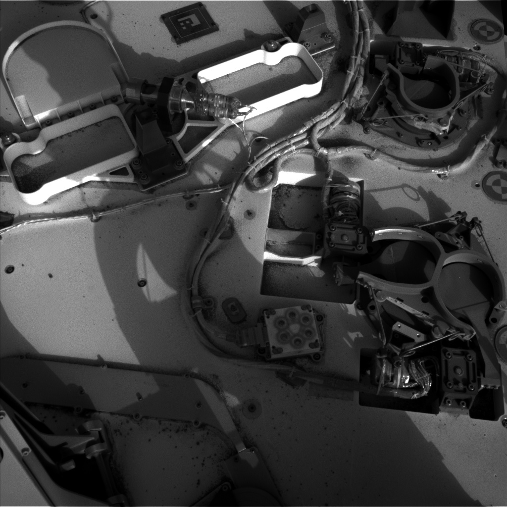 Nasa's Mars rover Curiosity acquired this image using its Left Navigation Camera on Sol 381, at drive 1262, site number 14