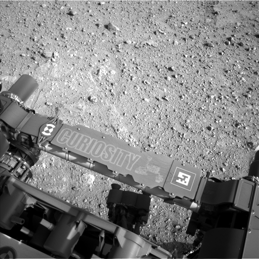 Nasa's Mars rover Curiosity acquired this image using its Left Navigation Camera on Sol 385, at drive 998, site number 15