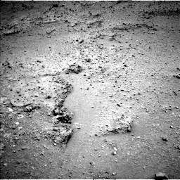 Nasa's Mars rover Curiosity acquired this image using its Left Navigation Camera on Sol 390, at drive 1338, site number 15