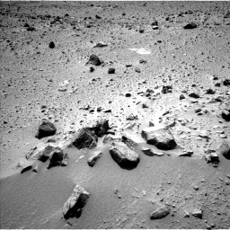 Nasa's Mars rover Curiosity acquired this image using its Left Navigation Camera on Sol 390, at drive 1572, site number 15
