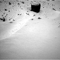 Nasa's Mars rover Curiosity acquired this image using its Left Navigation Camera on Sol 402, at drive 292, site number 16