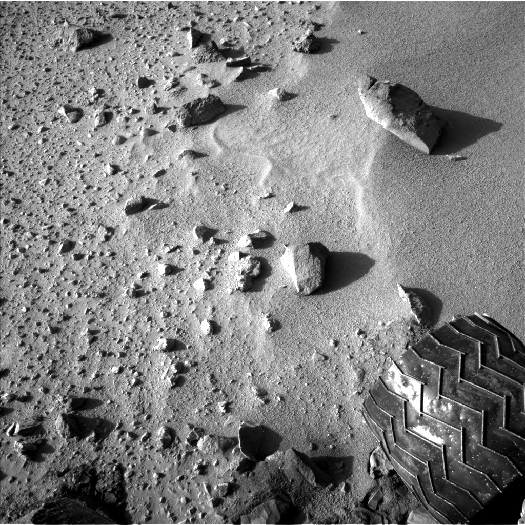 Nasa's Mars rover Curiosity acquired this image using its Left Navigation Camera on Sol 402, at drive 328, site number 16