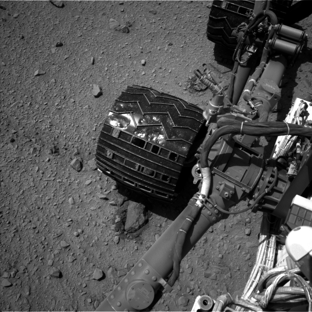 Nasa's Mars rover Curiosity acquired this image using its Left Navigation Camera on Sol 494, at drive 552, site number 24