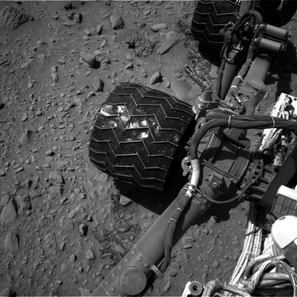 Nasa's Mars rover Curiosity acquired this image using its Left Navigation Camera on Sol 506, at drive 196, site number 25