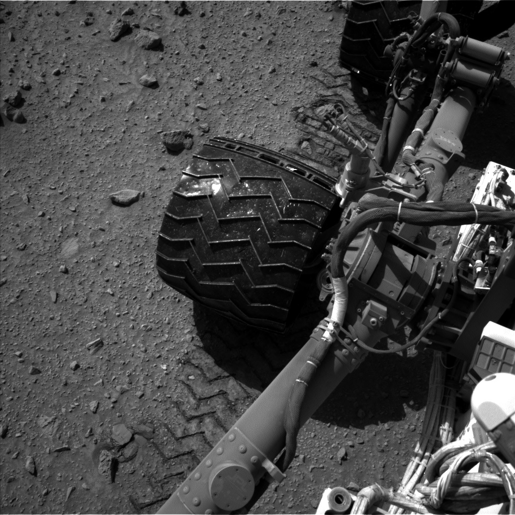 Nasa's Mars rover Curiosity acquired this image using its Left Navigation Camera on Sol 520, at drive 1130, site number 25