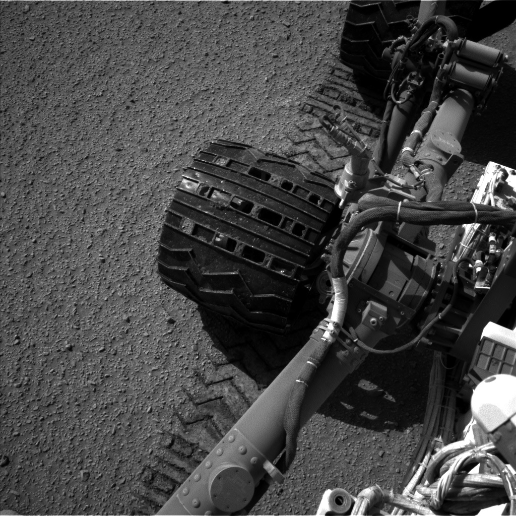 Nasa's Mars rover Curiosity acquired this image using its Left Navigation Camera on Sol 520, at drive 1208, site number 25