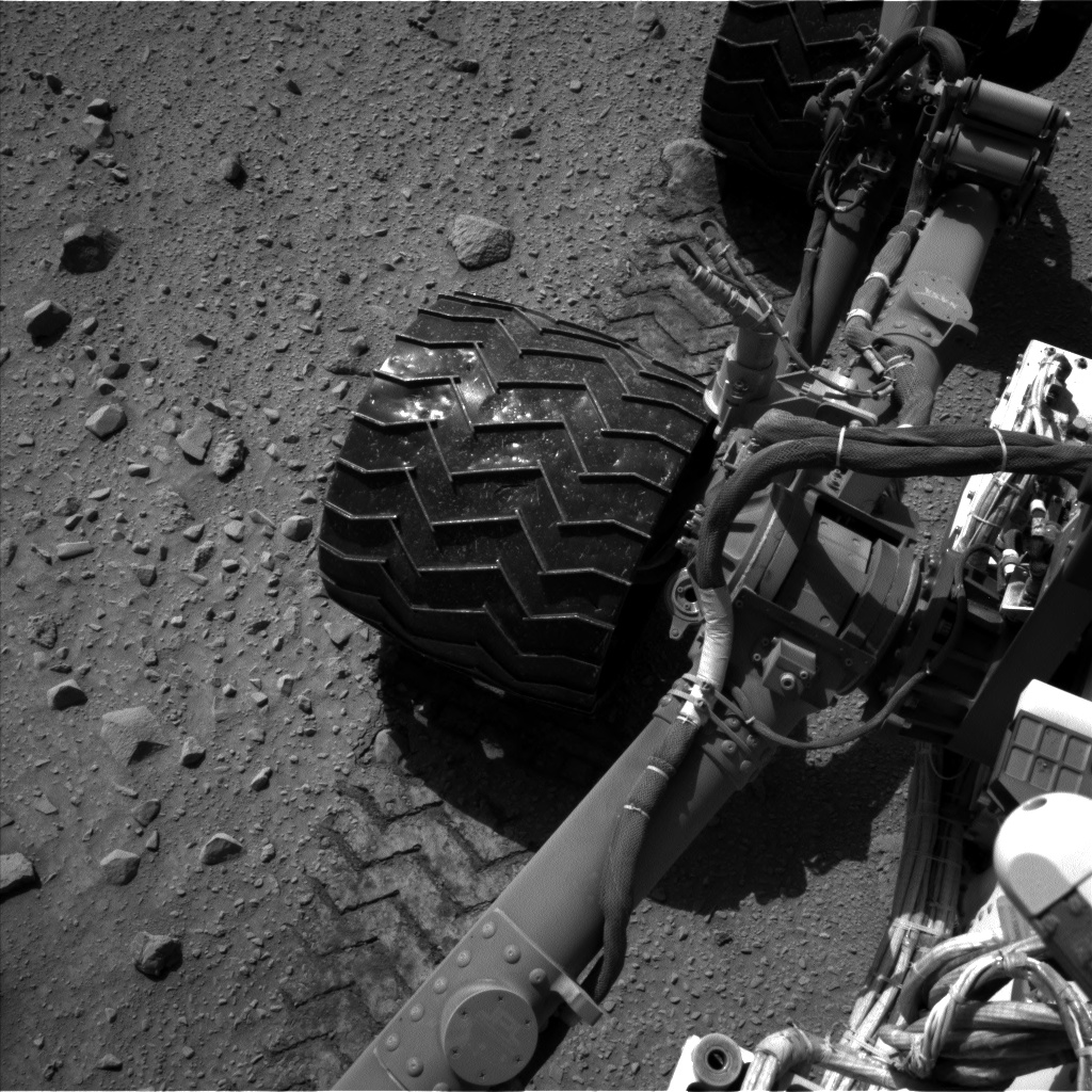Nasa's Mars rover Curiosity acquired this image using its Left Navigation Camera on Sol 521, at drive 1274, site number 25