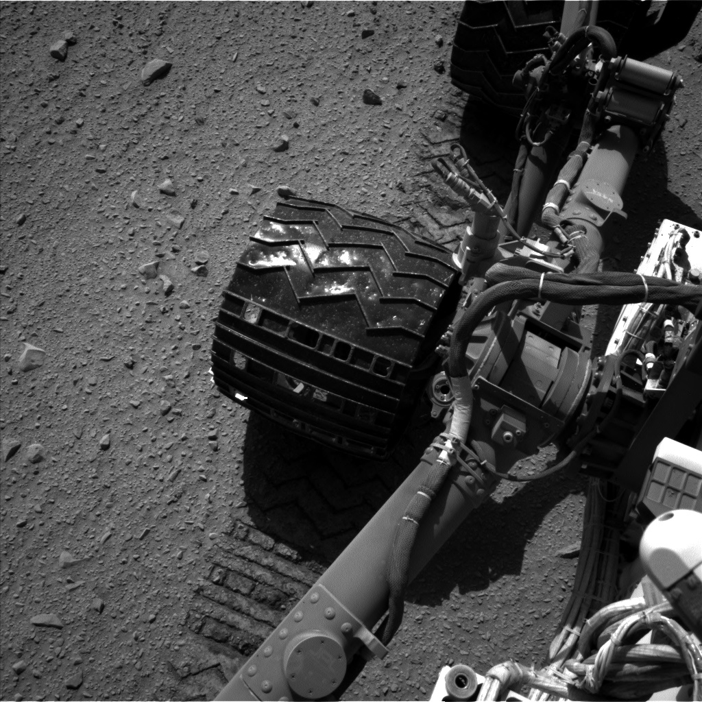 Nasa's Mars rover Curiosity acquired this image using its Left Navigation Camera on Sol 521, at drive 1286, site number 25