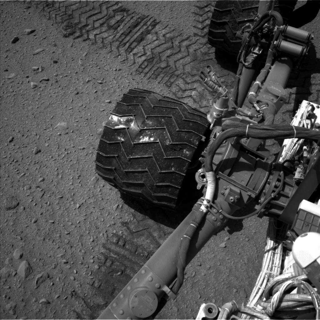 Nasa's Mars rover Curiosity acquired this image using its Left Navigation Camera on Sol 524, at drive 1318, site number 25