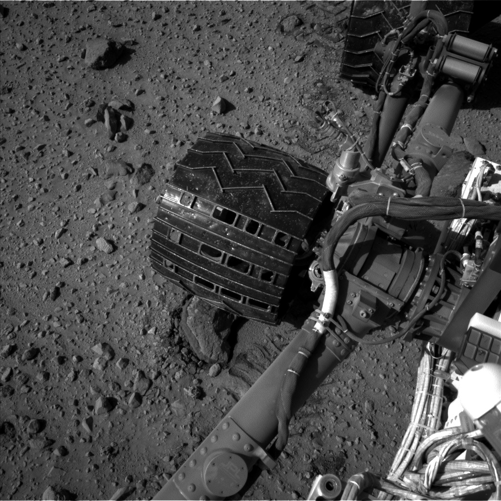 Nasa's Mars rover Curiosity acquired this image using its Left Navigation Camera on Sol 526, at drive 1520, site number 25